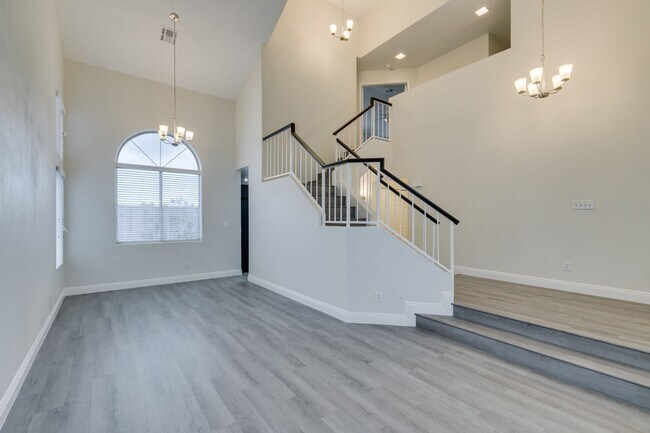 Building Photo - 1738 Toltec Cir