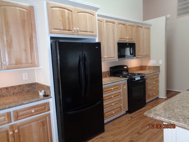 Building Photo - Immaculate Rancho Vista One Story Home