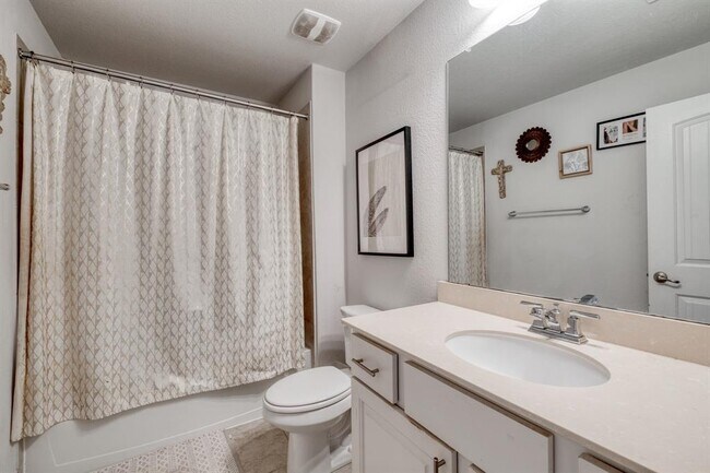 Building Photo - 18012 Leccion Dr