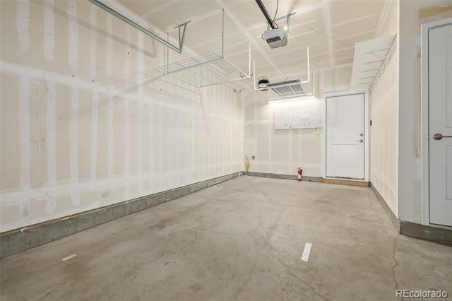 Building Photo - 1057 Mariposa St