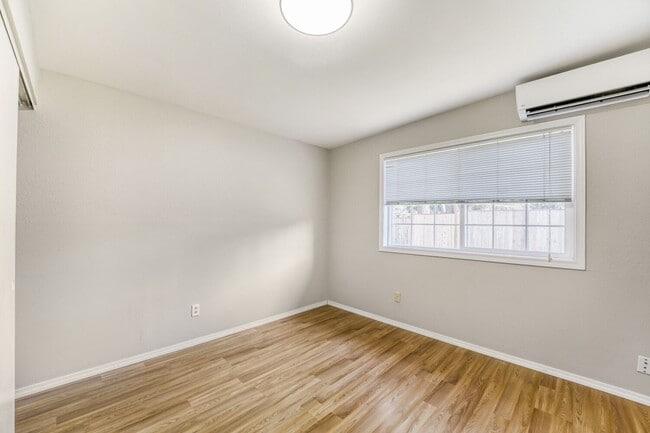 Building Photo - 644 164th Pl NE