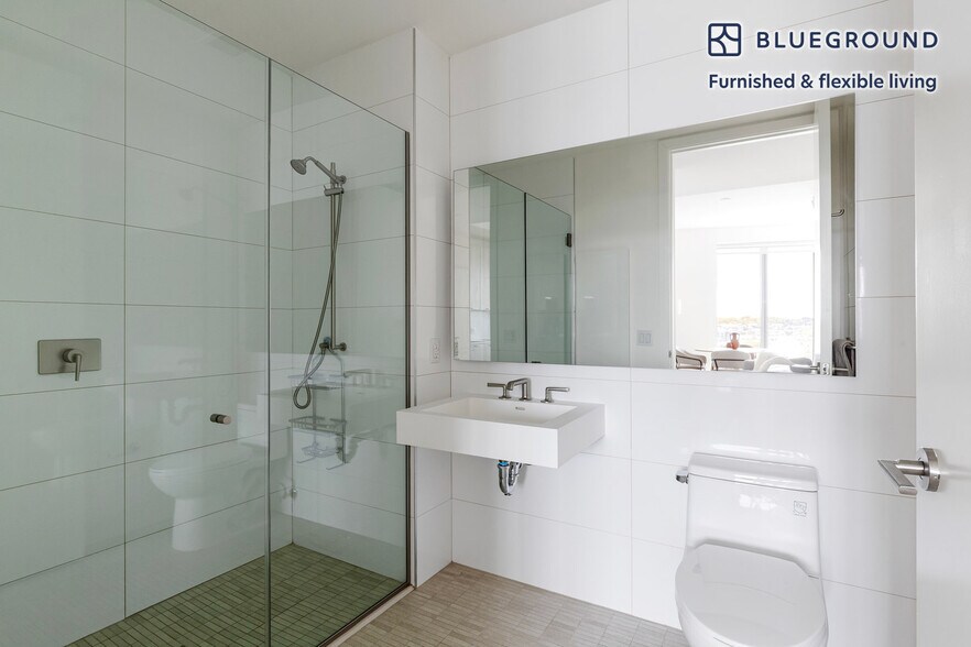 Building Photo - 545 Vanderbilt Ave