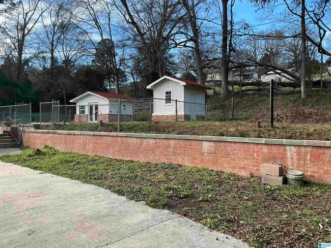 Building Photo - 4866 Overton Rd