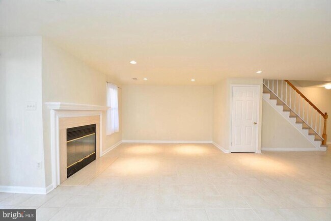 Building Photo - 7209 Burton Hill Ct