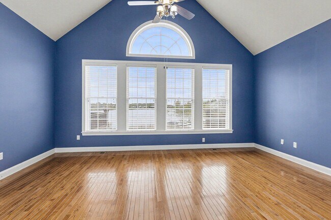 Building Photo - 24829 Reeds Pointe Dr