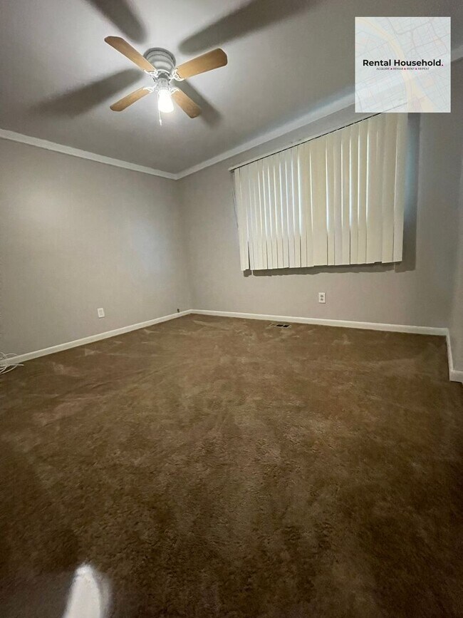 Building Photo - 4471 Croissant St