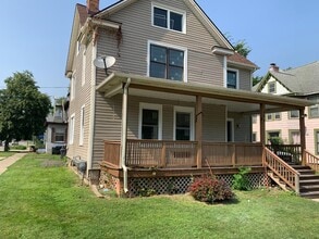 Building Photo - 420 Emmet St