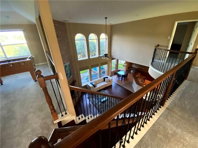 Building Photo - 9425 Lisi Anne Dr