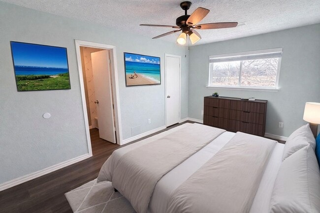 Building Photo - Stylish 2-Bedroom Townhome with Terrace & Resort-Style Amenities in Grand Prairie