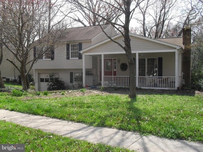 Primary Photo - 212 Newport Dr