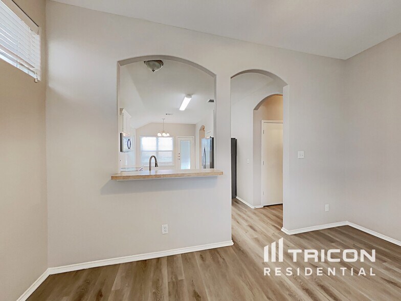 Building Photo - 5712 Parkview Hills Ln