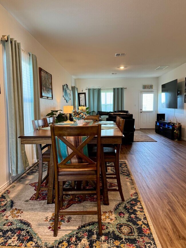 Building Photo - 130 Canley Lp