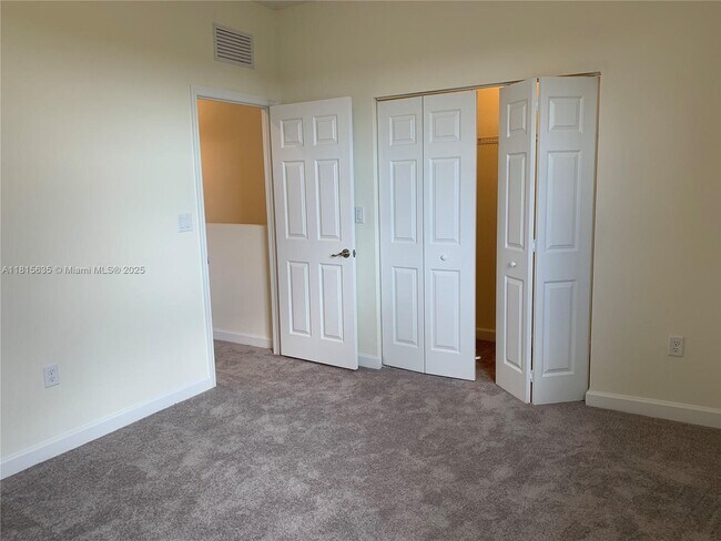 Building Photo - 3523 W 105th Pl