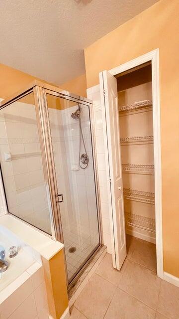 Building Photo - 1829 SW Hickock Terrace