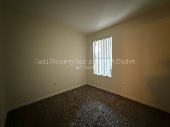 Building Photo - 1331 W Baseline Rd