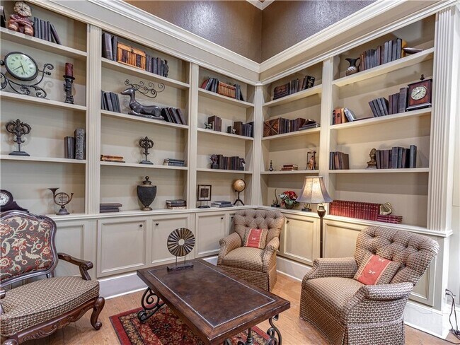 Building Photo - 303 Sugar Top Dr