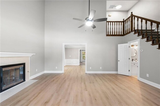 Building Photo - 1393 Poplar Pointe