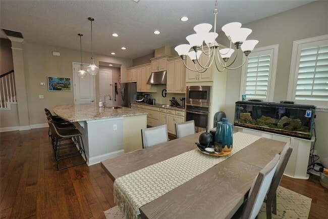 Building Photo - 594 Windy Pne Wy