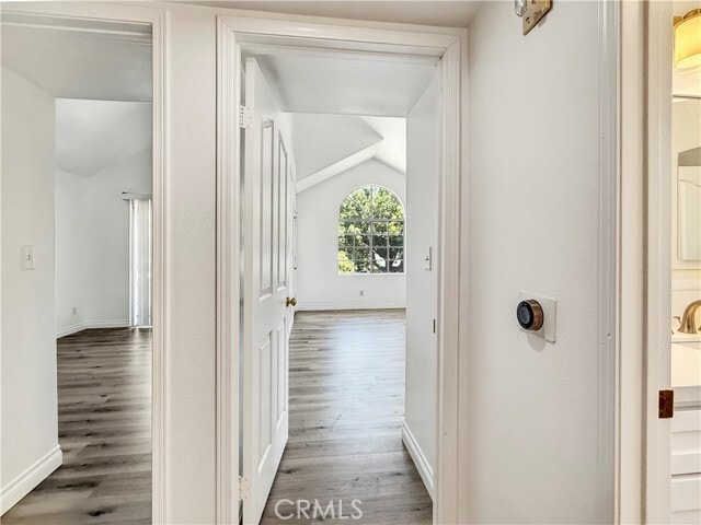 Building Photo - 468 W Huntington Dr