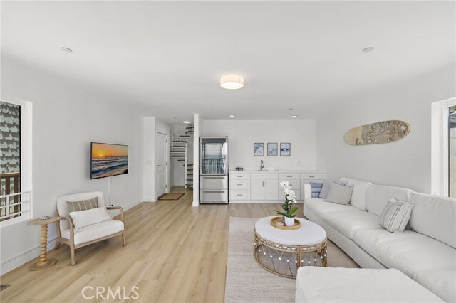 Building Photo - 1045 Gaviota Dr Unit B