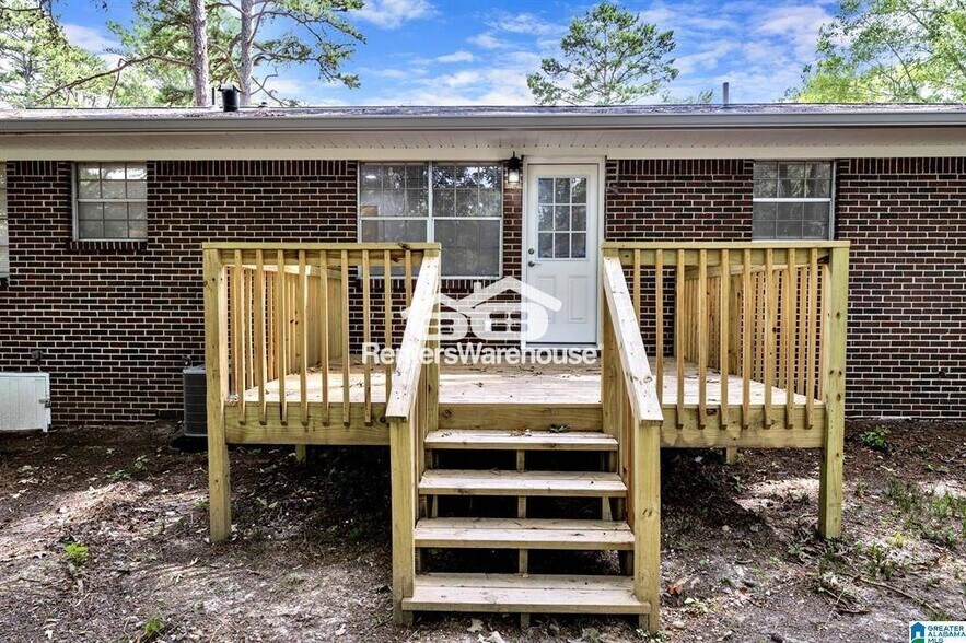 Building Photo - 241 Mamie Ln