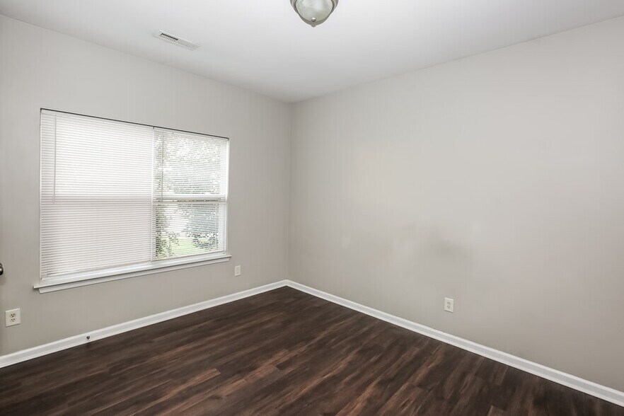 Building Photo - 4522 Potters Glen Rd