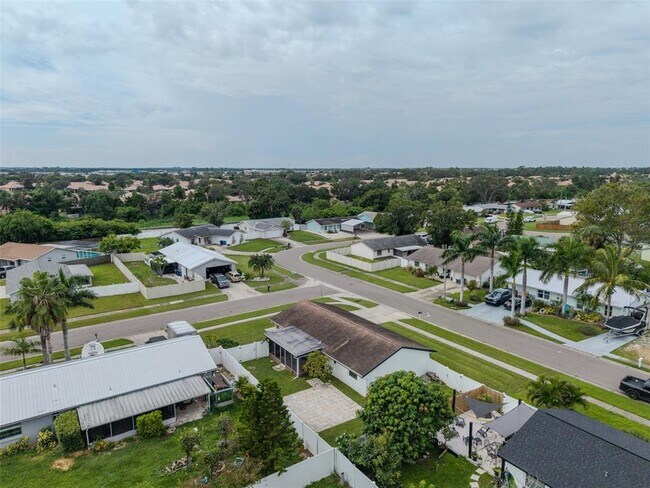 Building Photo - 504 Red Mangrove Ln