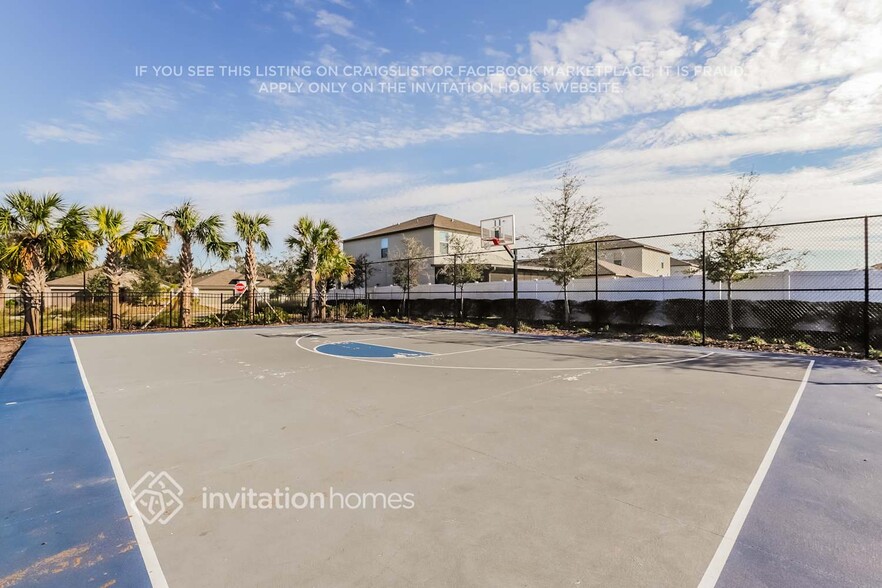 Building Photo - 1552 Blue Rose Dr