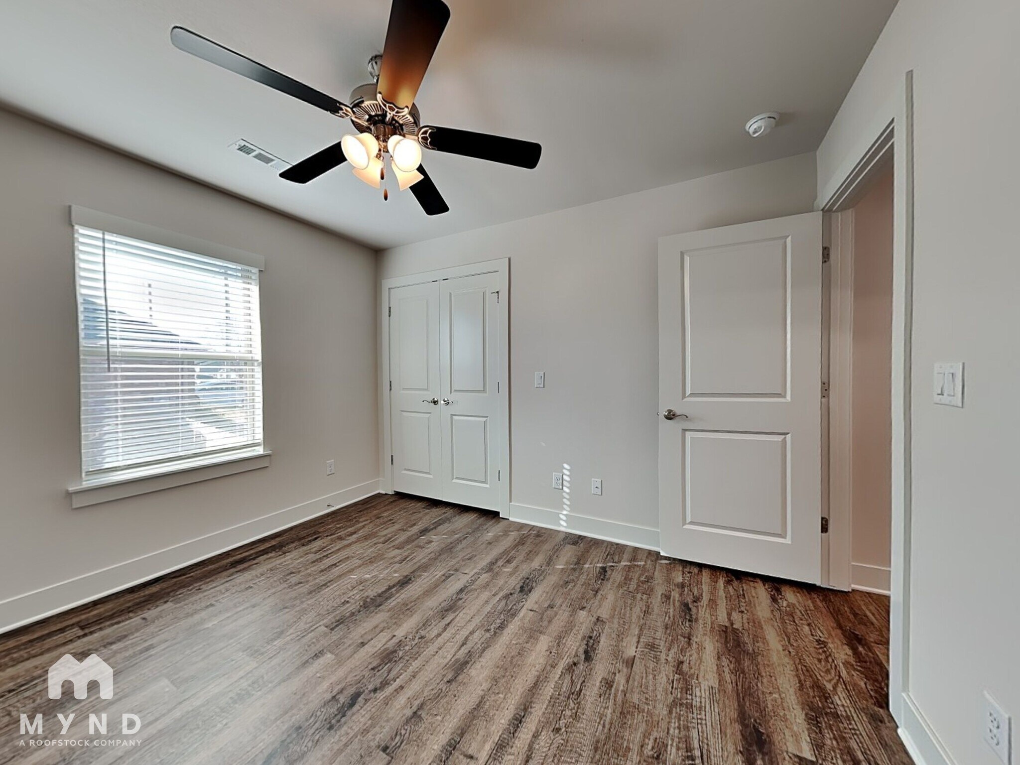 Building Photo - 1402 Love Ln