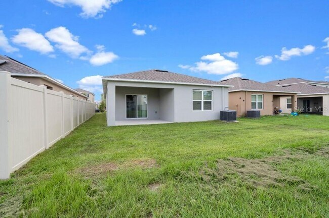 Building Photo - 739 Chinoy Rd