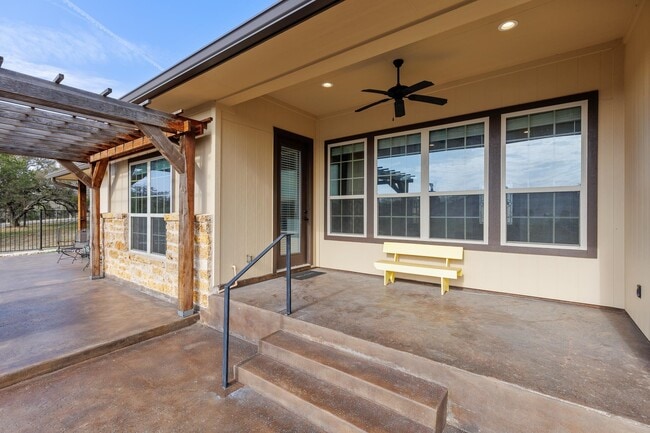 Building Photo - 204 Cat Canyon Rd