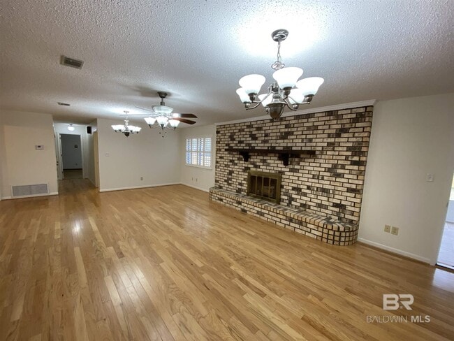 Building Photo - 22022 Nelson St