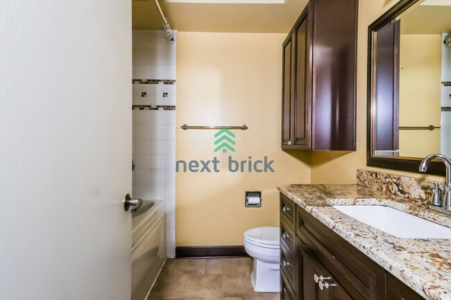 Building Photo - 3 Bed and 2 Bath Stunning Single-family Home is Available for Rent!