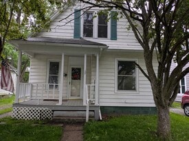 Building Photo - 77 N Pine St