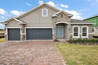 Building Photo - 615 Avila Pl