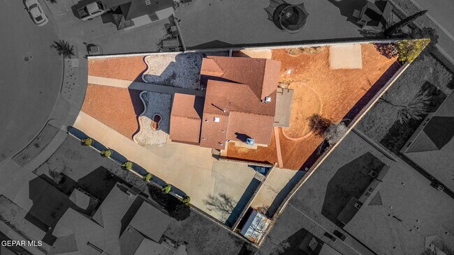 Building Photo - 4572 Loma Linda Cir