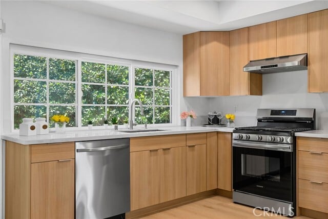 Building Photo - 16495 Canelones Dr