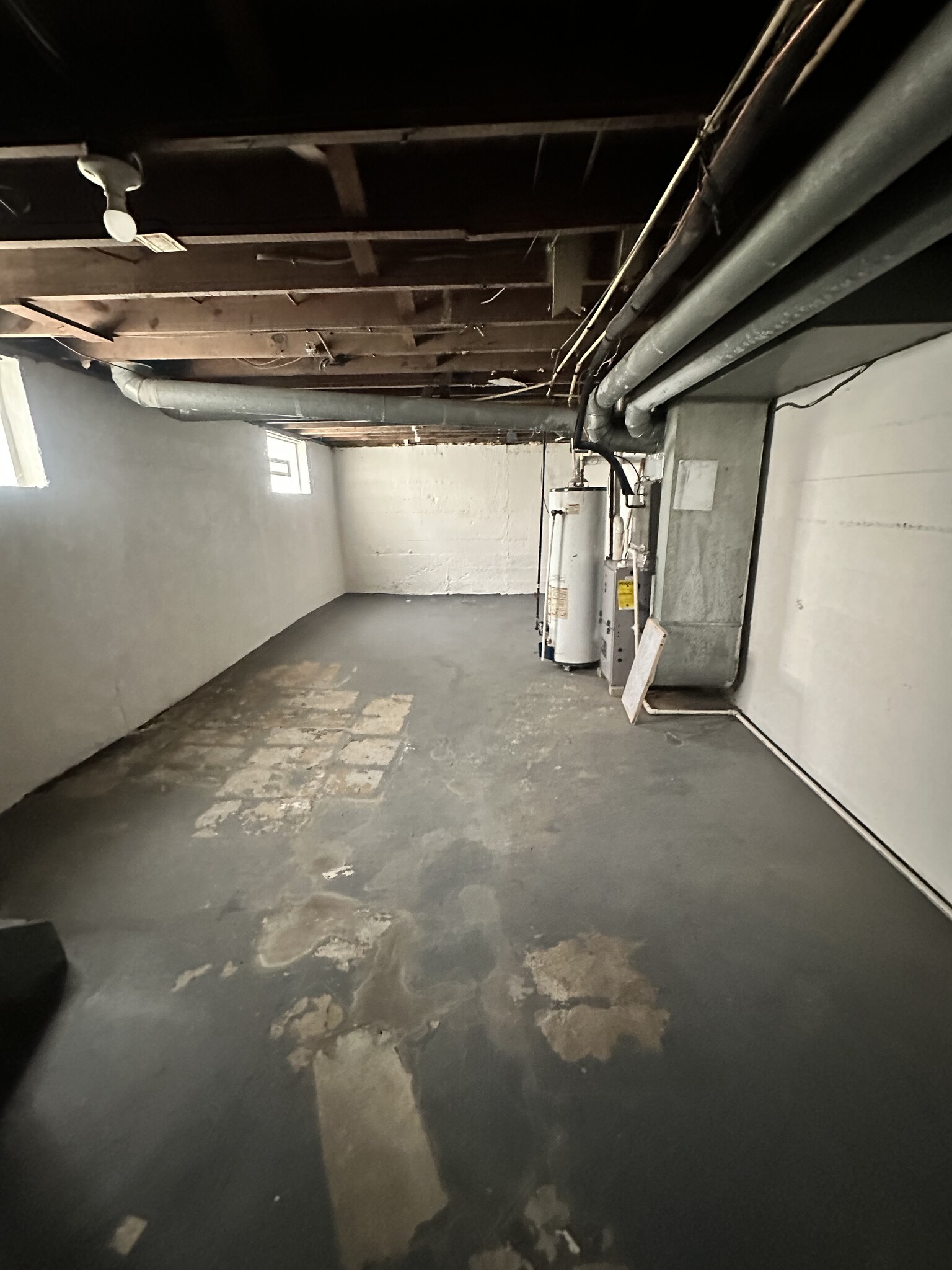 Building Photo - 2057 Catalpa Dr