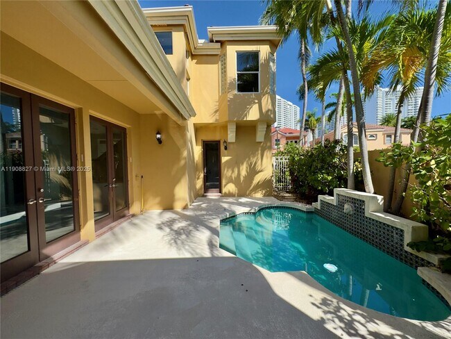 Building Photo - 3728 NE 208th Terrace