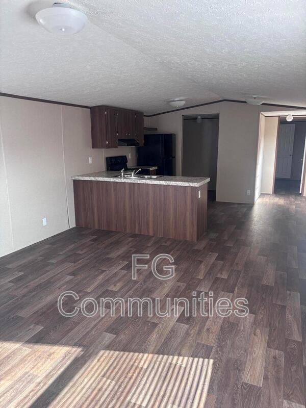 Building Photo - 3160 Dunn St