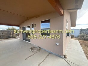 Building Photo - 1 Bedroom, 1 Bath Home in the Country