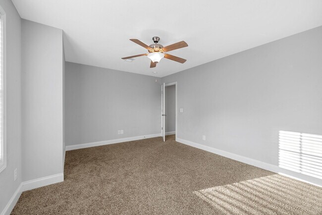Building Photo - 1184 Elizabeth Ln