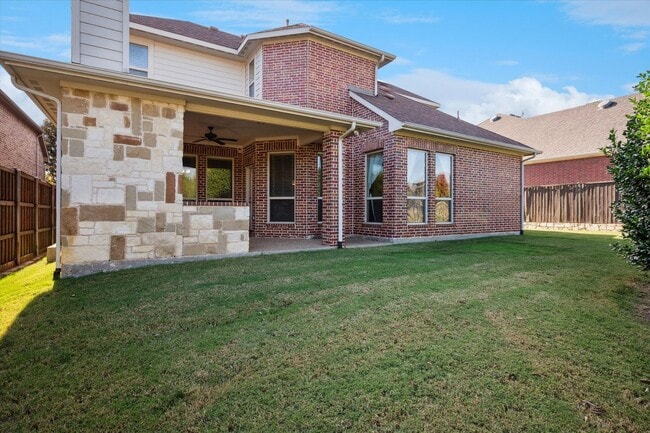 Building Photo - Stunning home in Panther Creek