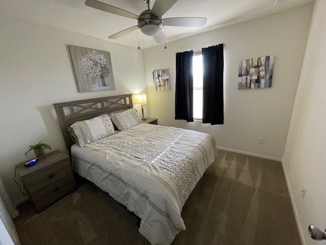 Building Photo - Fully furnished short term rental.