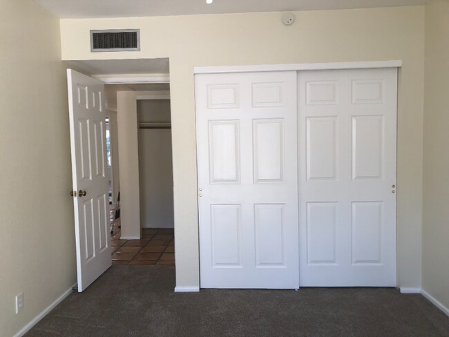 Building Photo - 7946 E Sabino Sunrise Cir