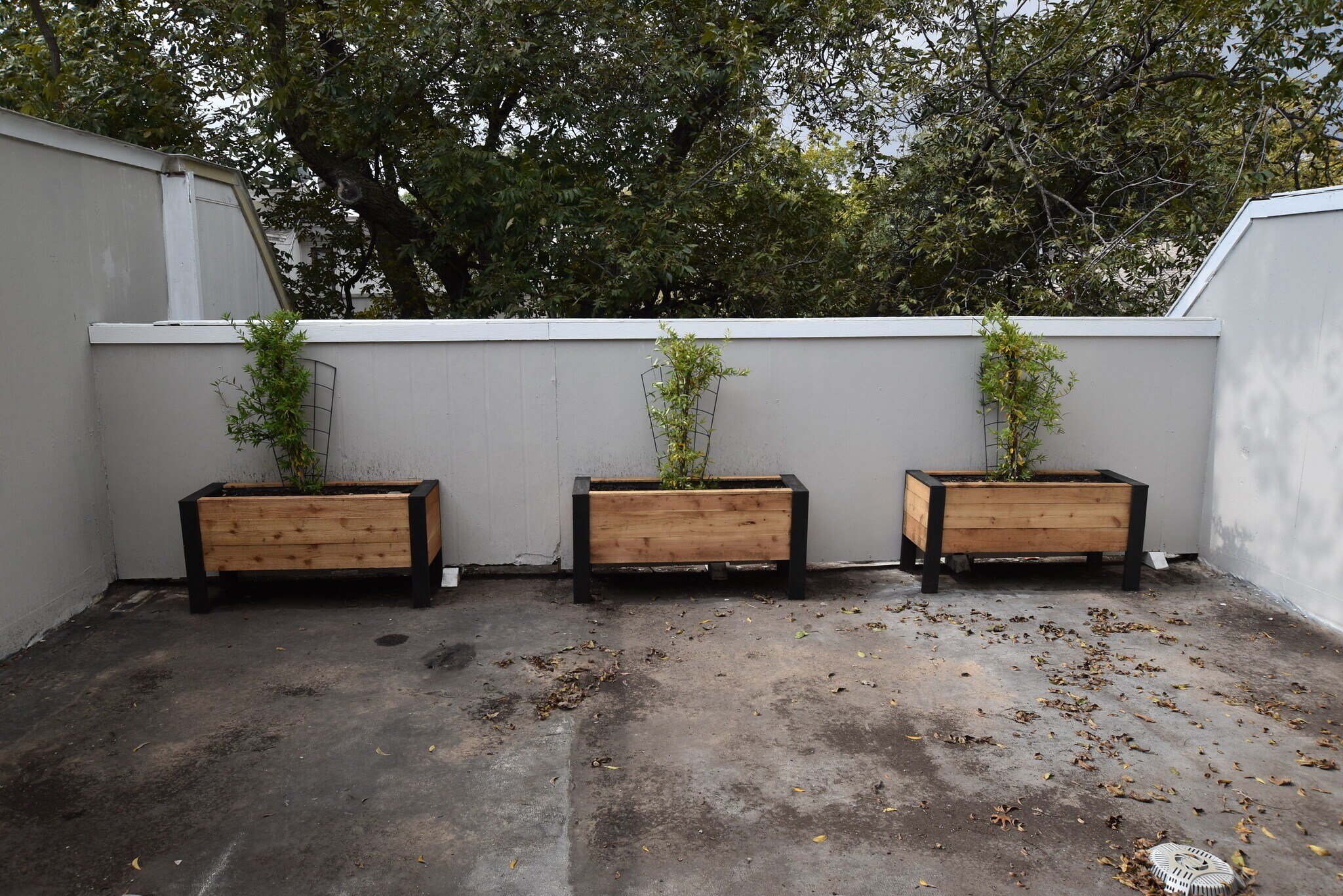 Building Photo - 6718 Eastridge Dr