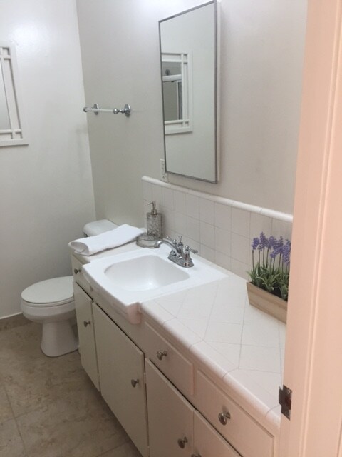 Building Photo - 3430 S Centinela Ave