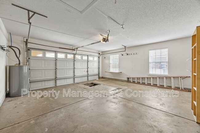 Building Photo - 125 Coldsprings Dr