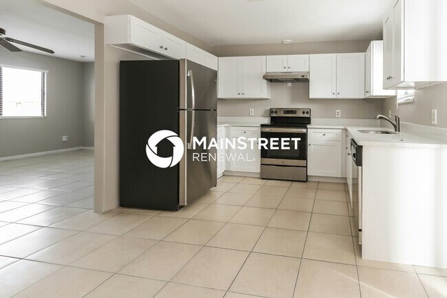 Building Photo - 3 Bedroom Pet-Friendly Home in Port St Lucie, FL with Main Street Renewal