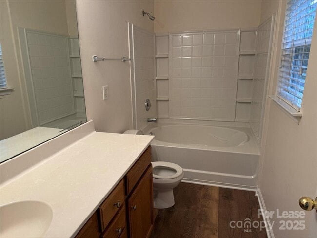 Building Photo - 908 Swearngan Ridge Ct